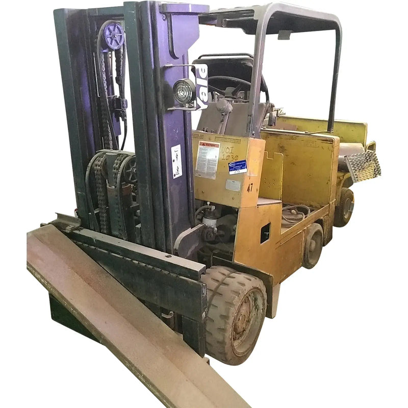 Yale Solid Tire Electric Forklift - 9600 lbs