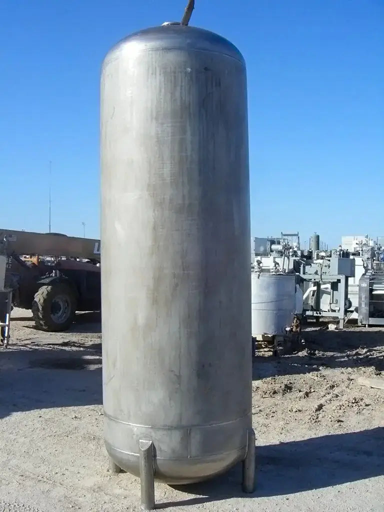 Stainless Steel Vertical Tank - 500 gallons