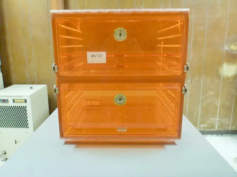 Plas-Labs 2-Chamber Amber Desiccator