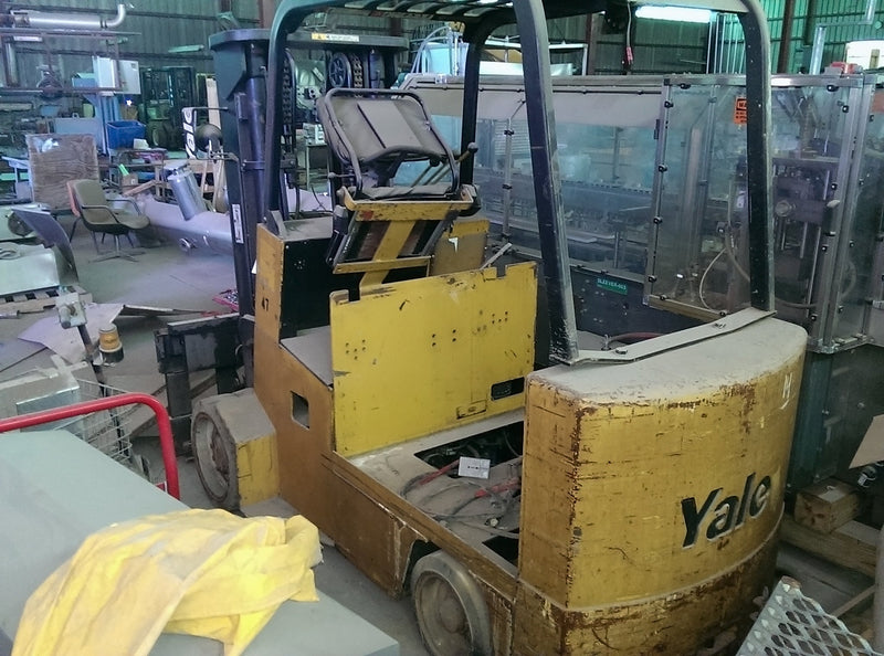 1991 Yale Solid Tire Electric Forklift - 9600 lbs Yale 