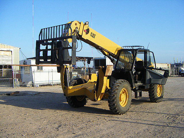 2005 – Caterpillar 10,000 Lb. 4x4x4 Diesel Telescopic Telehandler Forklift Caterpillar 