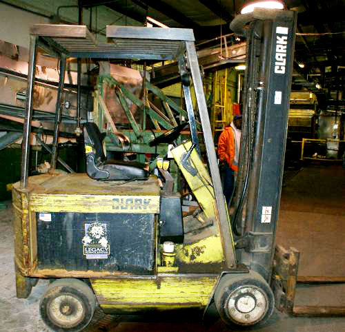 Clark 3,000 lb. Forklift Clark 