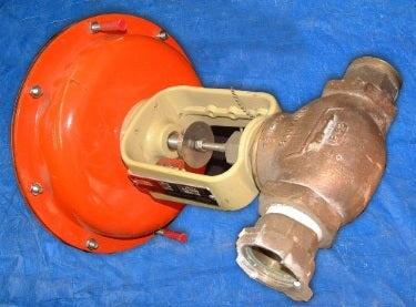 Fisher Controls Valve Model 54-24588 Fisher 