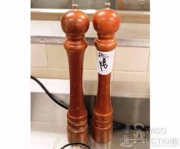 Hand Operated Pepper Grinders Not Specified 
