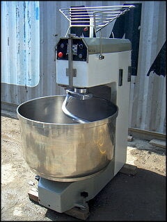 Hobart Spiral Mixer – 250 lbs. Hobart 