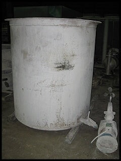 Mixing Tank - 550 Gallons Not Specified 