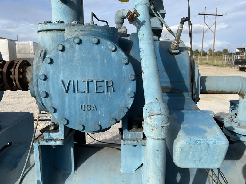 Vilter Rotary Screw Compressor Package (Vilter VSS451, 200 HP 460 V, Micro Control Panel)