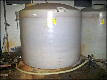 Plastic Storage Tank - 2000 gallon Not Specified 