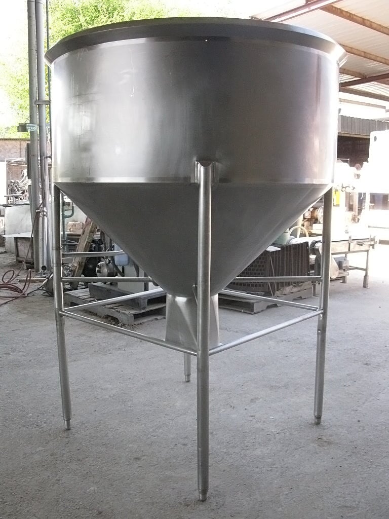 Stainless Steel Cherry-Burrell Mixing Tank - 300 Gallons Cherry-Burrell 