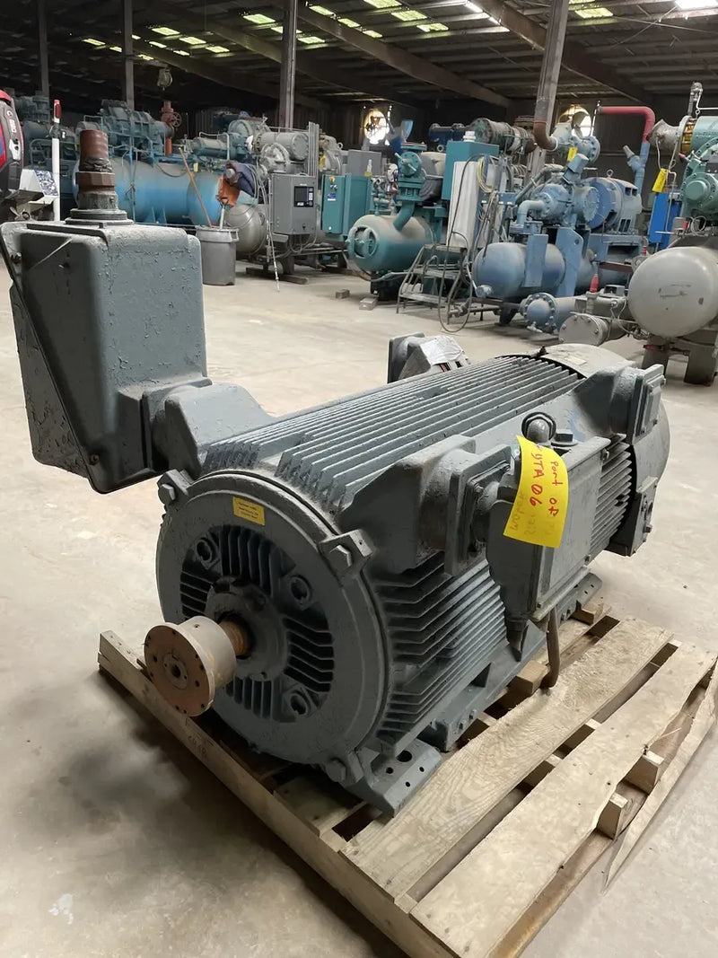 Rotary Screw Compressor Package ( 2018DLR3VOFOEM, 450 HP 4160 V, MISSING MICRO PANEL)