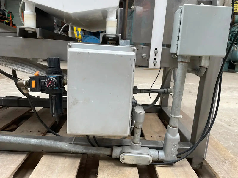 Goring Kerr DSP 2 Metal Detector with Conveyor System