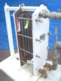 Intercambiador de calor de placas montado sobre patines APV con juego de agua caliente
