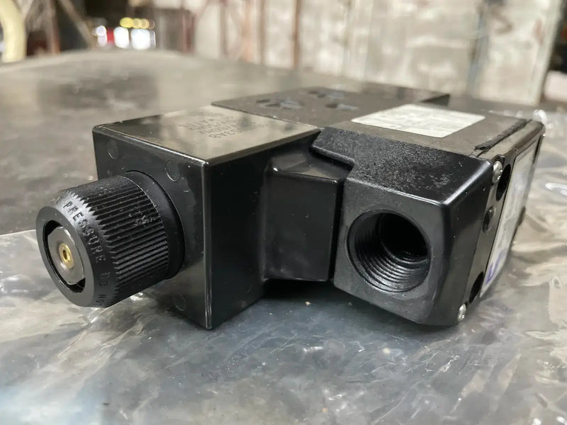 contÁctanos - master safety sashttps: cont%c3 ... Continental Hydraulics VSD03M-3A-NB-68L-C-Y5856-5 Directional Control