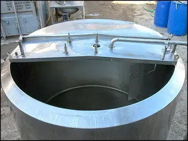 Paquete de lechería Procesador de acero inoxidable - 600 galones
