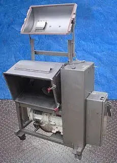 Licuadora de cinta única MetalCraft personalizada con opción de vacío - 3 Cu. Pie.
