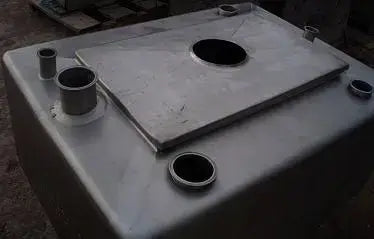 Tanque de equilibrio rectangular de acero inoxidable - 200 galones