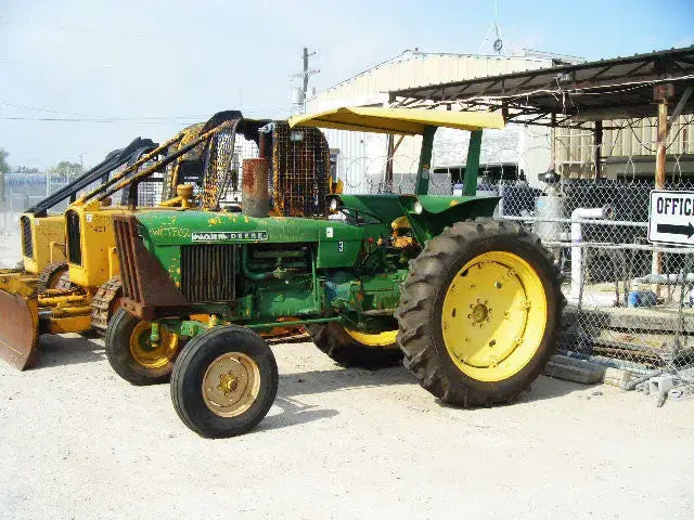 John Deere 401BG Tractor