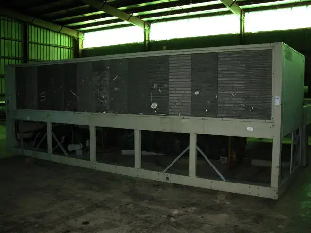 Enfriador de líquido enfriado por aire McQuay - 195 toneladas