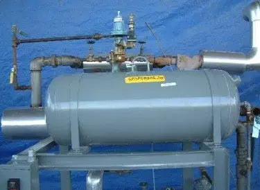 Conjunto de agua caliente con intercambiador de calor de carcasa y tubos