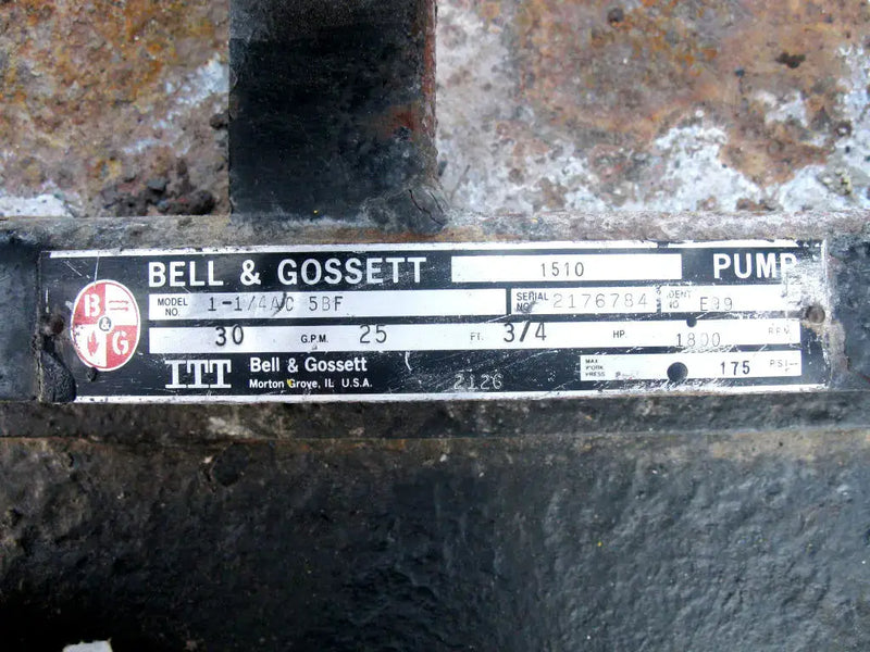 Juego de agua caliente ITT Bell &amp; Gossett: 13,75 pies cuadrados. Pie.