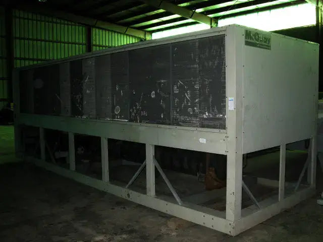 Enfriador de líquido enfriado por aire McQuay - 195 toneladas