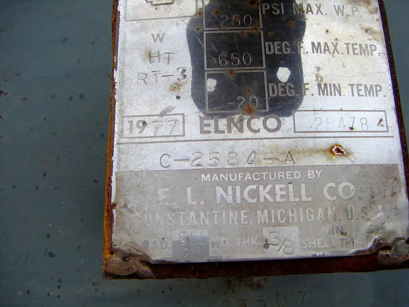 Receptor vertical EL Nickell Co. - 745 galones