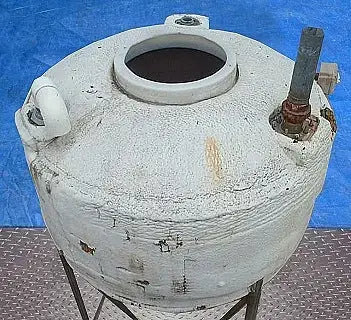 Tanque de polipropileno con aislamiento de espuma: 350 galones