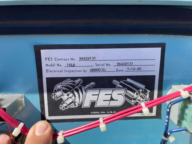Paquete de compresor de tornillo rotativo FES 16LE (Kobe 16L, 200 HP, 460 V, micropanel de control FES)