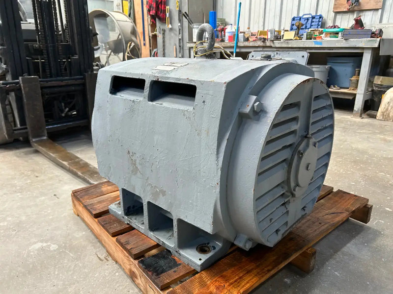 Toshiba F3002VLG6JG1 Screw Compressor Motor (300 HP, 3540 RPM, 2300/4160 V)