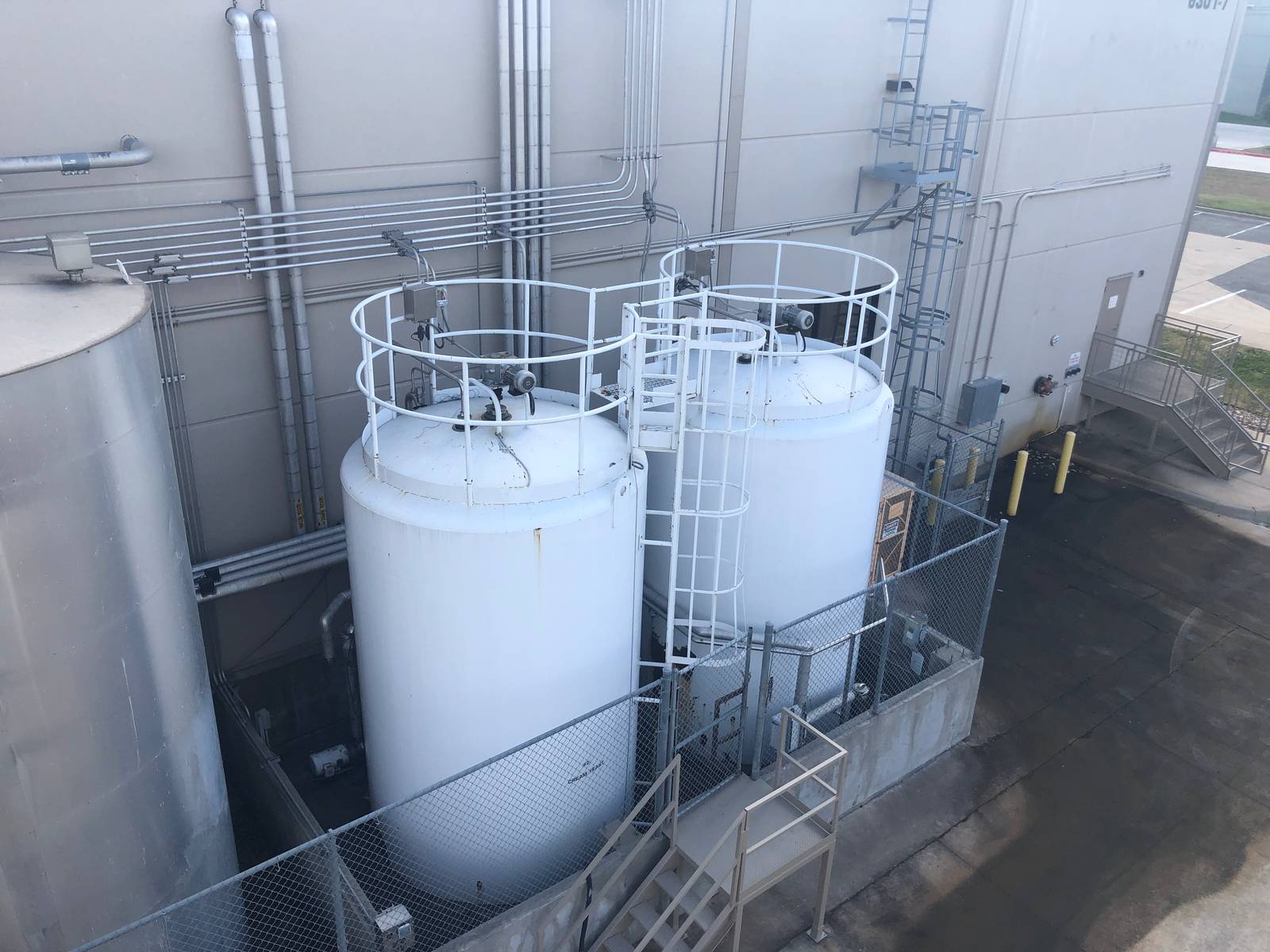 DCI Inc.. 6,000 Gallon Agitated Tank