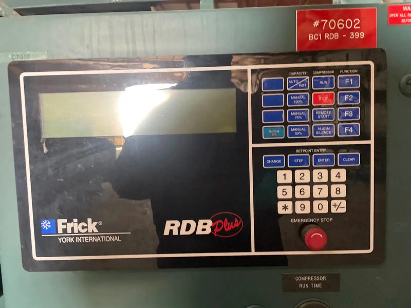 Paquete de compresor de tornillo rotativo Frick RDB-399B (Frick TDSL283L, 300 HP 460 V, panel de control micro)