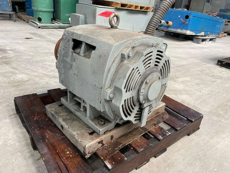 Motor de Inducción Eléctrico Trifásico Teco (75 HP, 1,775 RPM, 230/460 V)