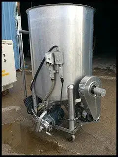 Tanque de mezcla de acero inoxidable con agitador lateral - 100 galones