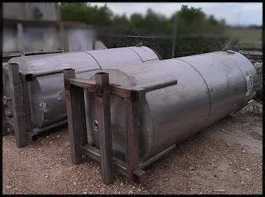 Tanques de almacenamiento verticales de acero inoxidable - 1000 galones