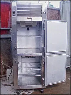 Congelador vertical de doble puerta Traulsen