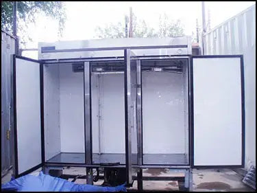 True Manufacturing 3-Door Freon Refrigeration Unit