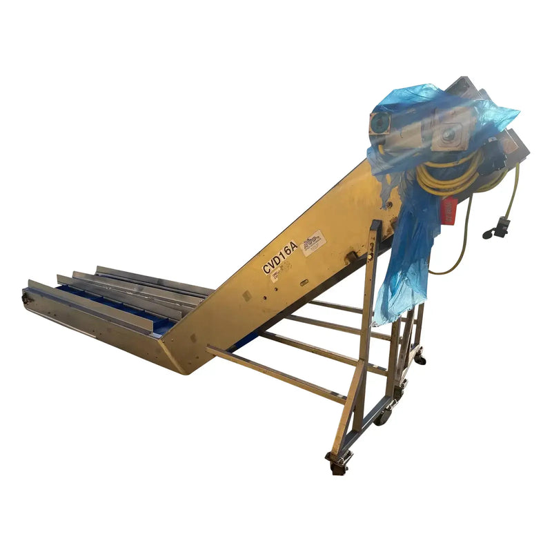 Portable Incline Cleated Conveyor Belt (12"W x 156"L)
