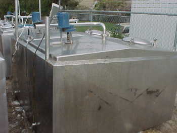2 Compartment Insulated Mix Tank- 1300 Gallon (Total) Not Specified 
