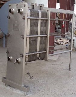 APV Plate Heat Exchanger - 498 sq. ft. APV 
