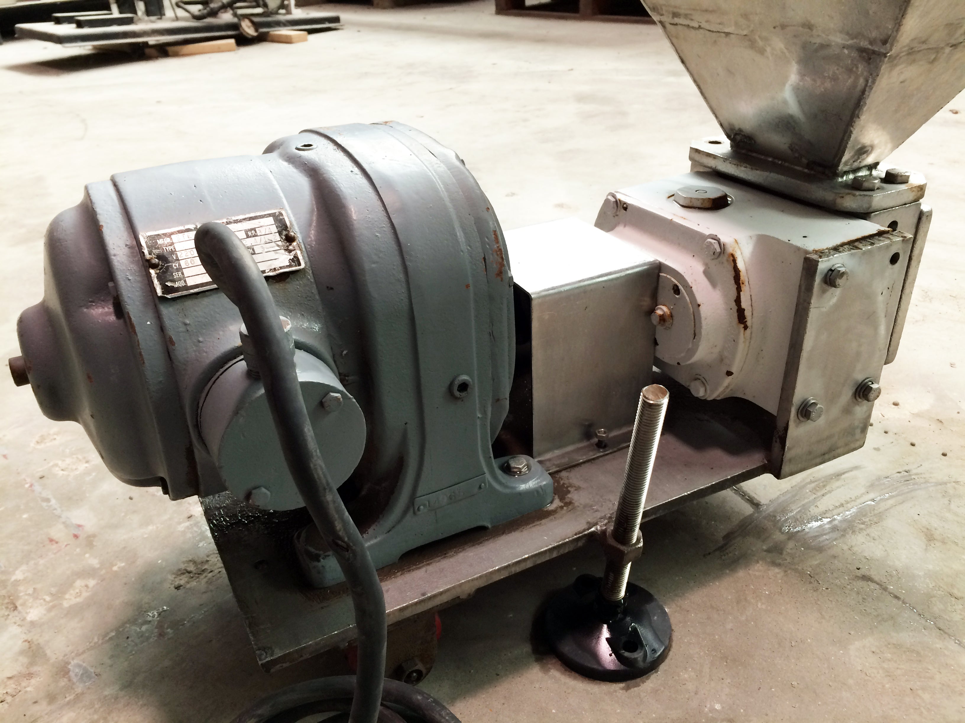 APV R3 Rectangular Inlet Positive Displacement Pump