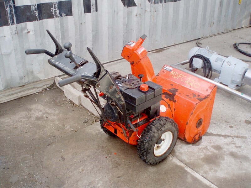 Ariens ST8 Gas Powered Snowblower 24 in.