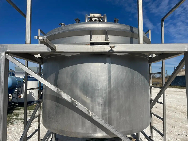 DCI Inc Stainless Steel Mixing Tank (1,500 Gallons)