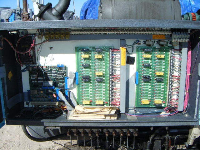 FES 140-140 / Mycom 160L Dual Freon Rotary Screw Compressor Package – 150 HP FES 