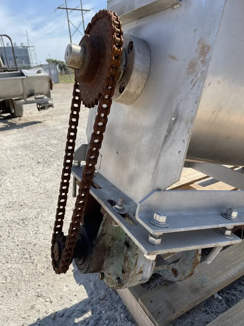 Brown Stainless Horizontal Transfer Auger Mixer