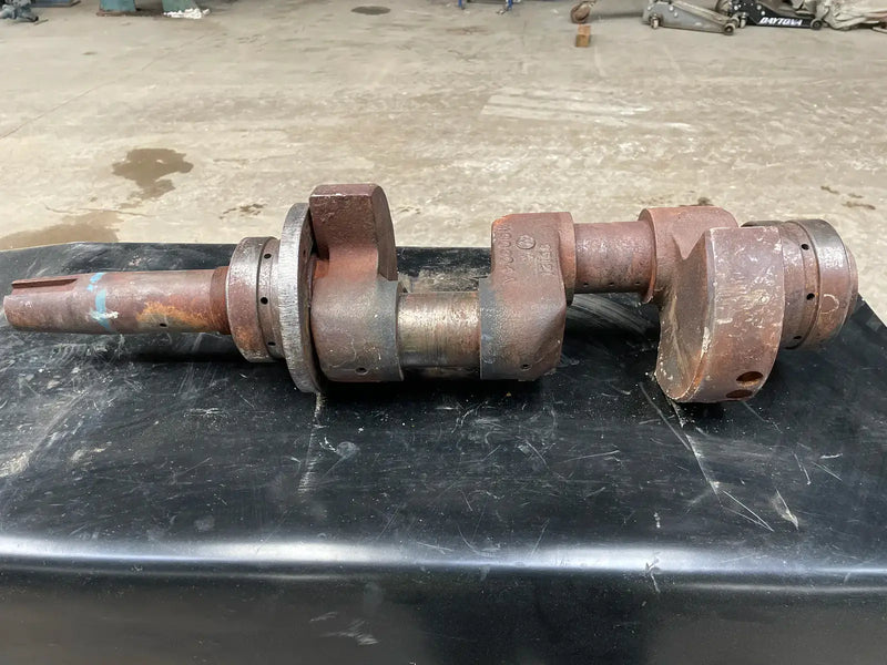 Vilter N30304A crankshaft with bearings (446)