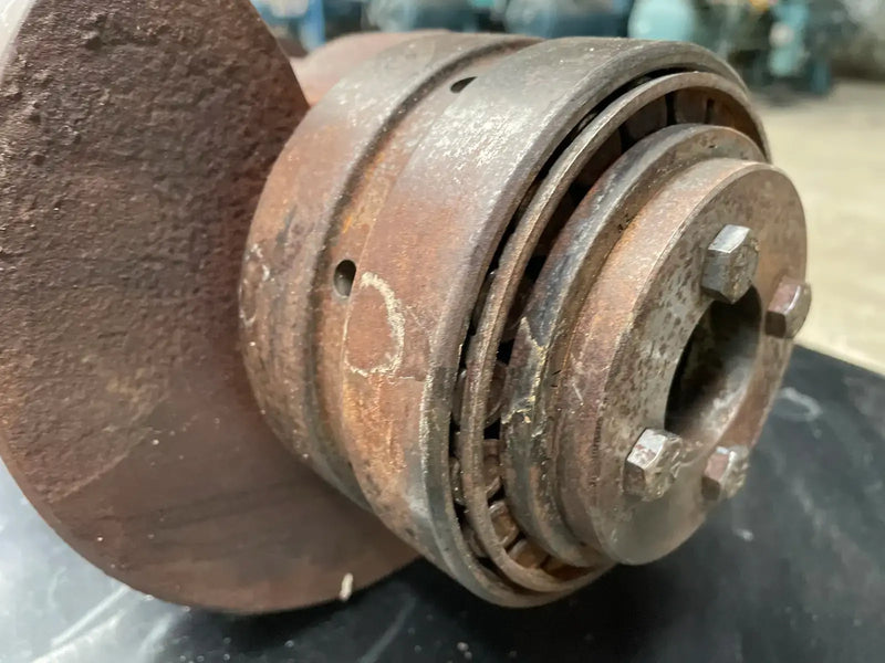 Vilter N30304A crankshaft with bearings (446)