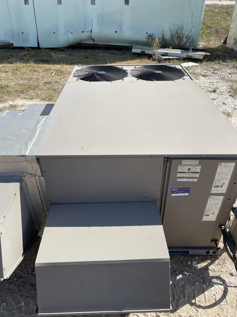 Unidad condensadora de calefacción y refrigeración York ZF090 Predator - 7,5 toneladas.