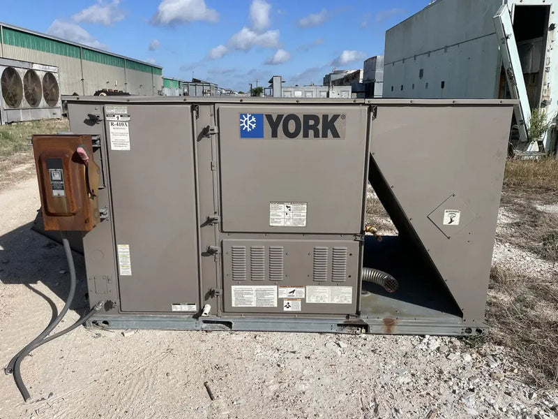 Unidad de condensación de refrigeración y calefacción de aire York ZH120 Predator - 10 toneladas