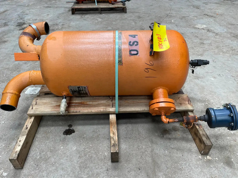 Vilter LMC-0009 Tanque vertical de aceite de amoníaco (15 x 35 pulgadas, 35 galones)