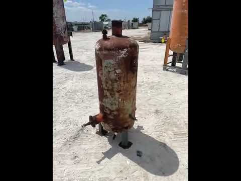 Tanque de aceite de amoníaco vertical Frick 160 OS20-F (20 pulg. X 50 pulg. 86 galones)